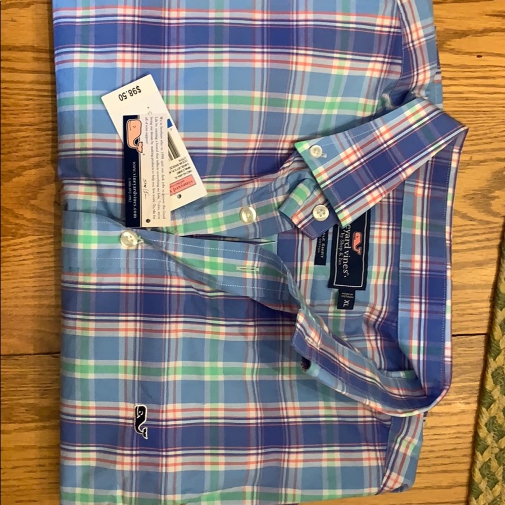 Men’s NWT Vineyard Vines long sleeve shirt, XL